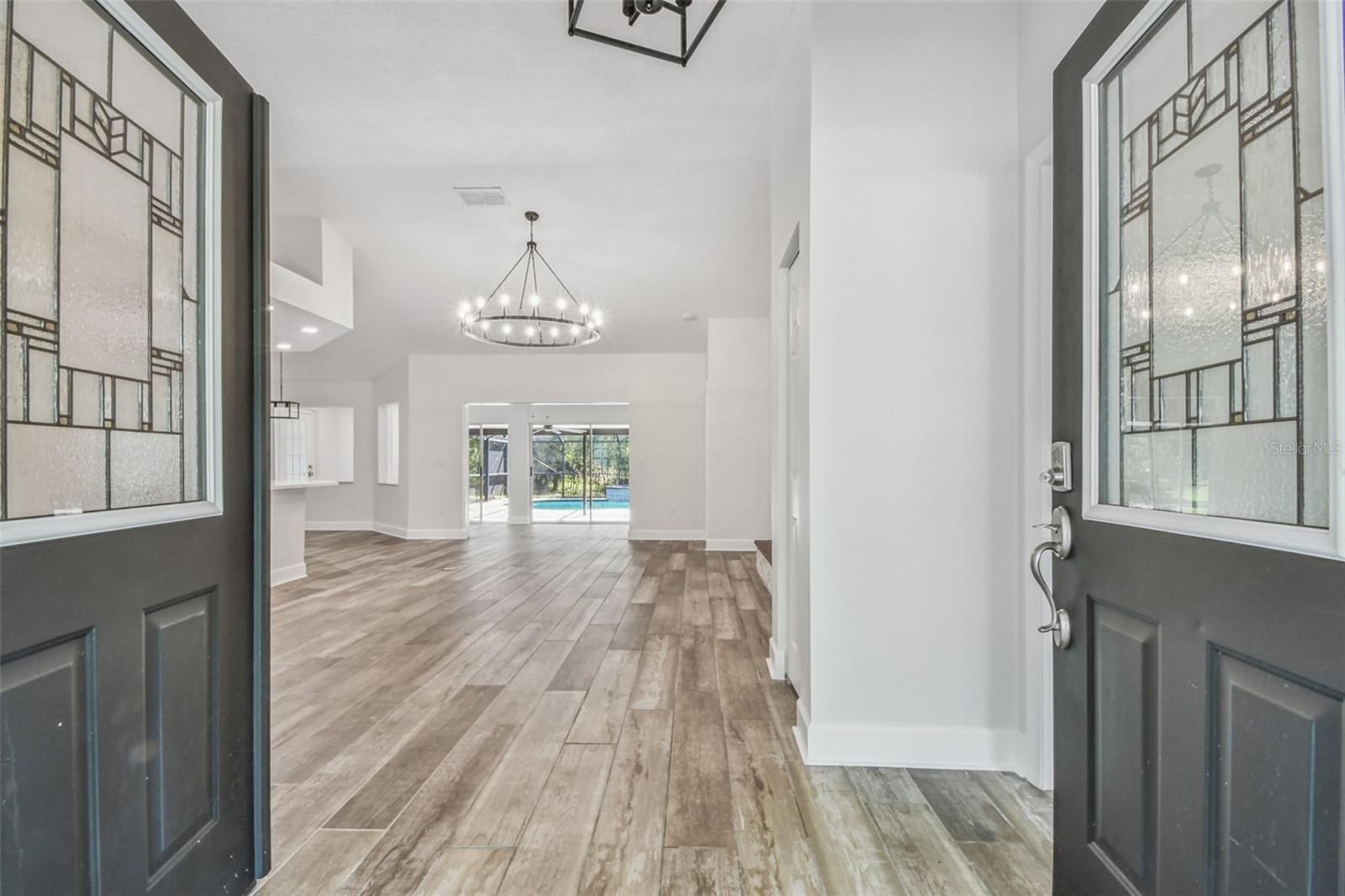 SCANLON COUNTRY ESTATES - Residential