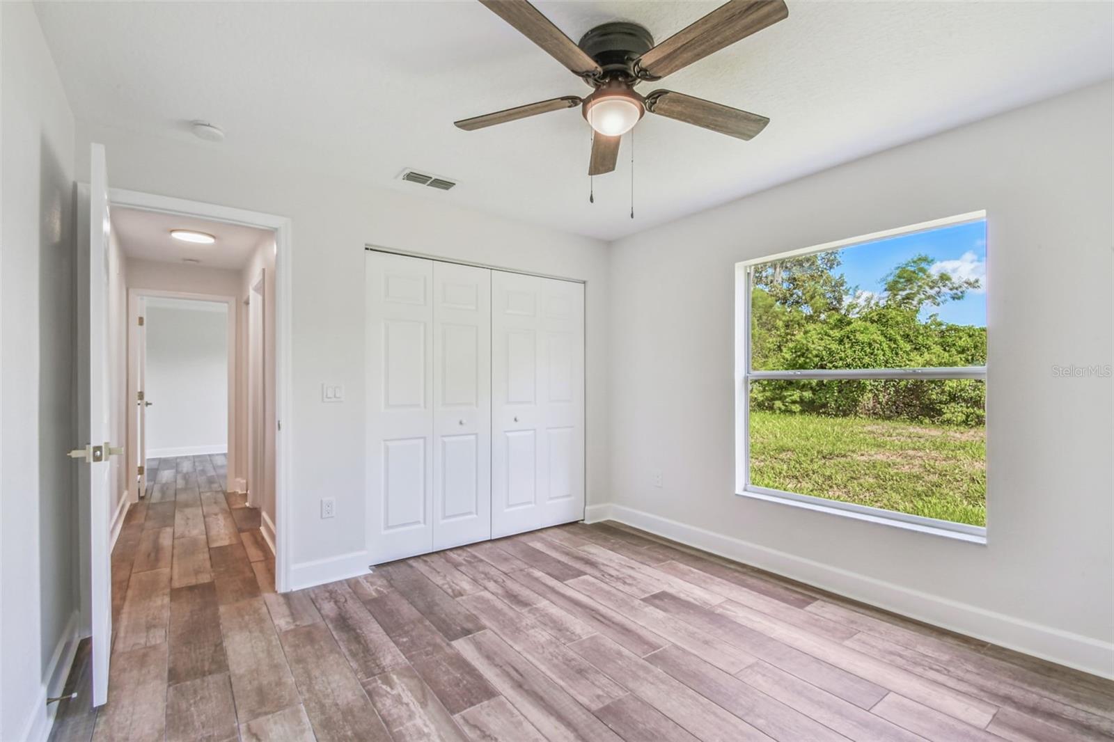 SCANLON COUNTRY ESTATES - Residential