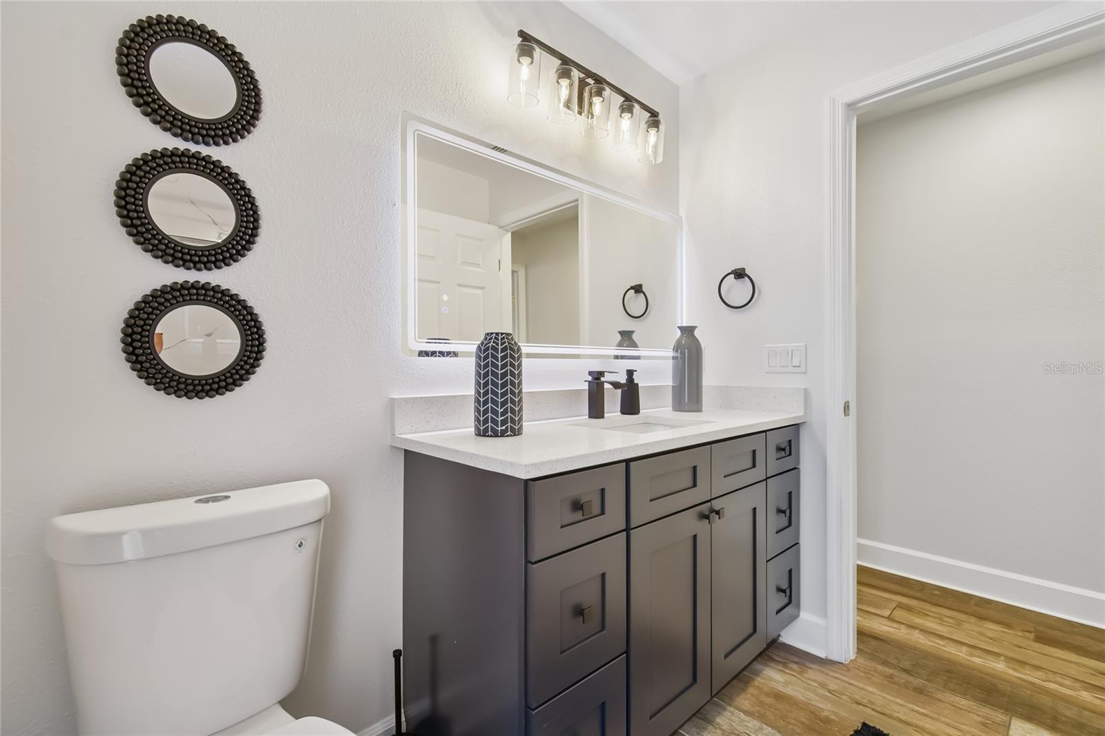 SCANLON COUNTRY ESTATES - Residential