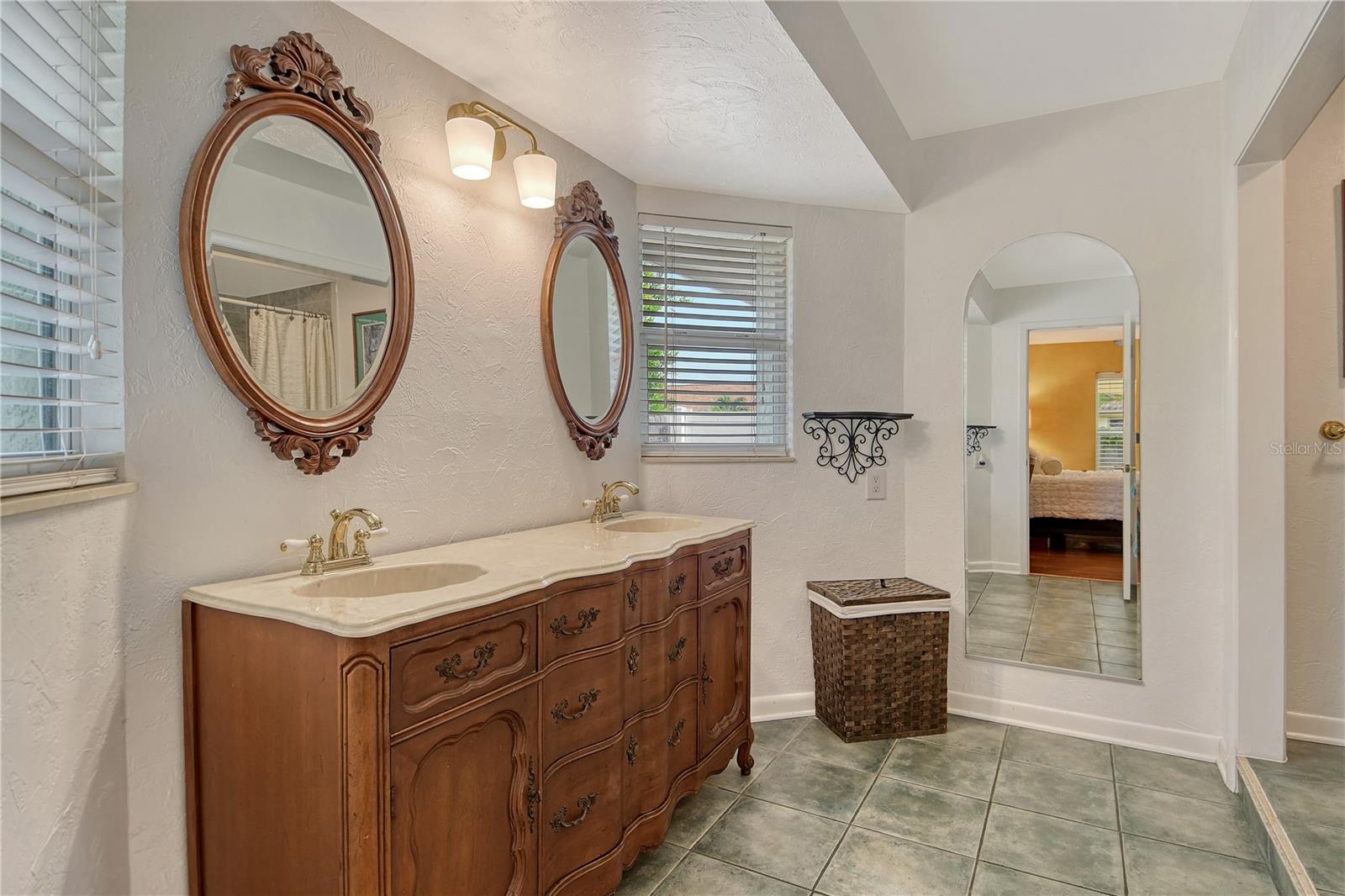 BELAIR BAYOU - Residential