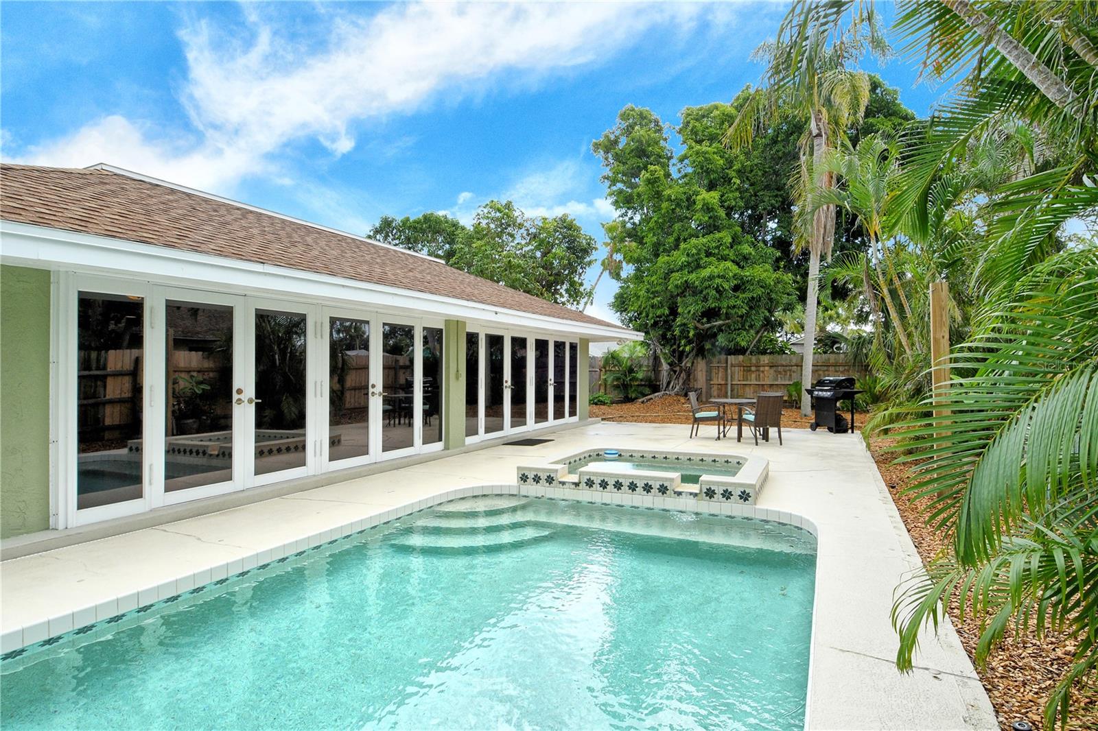 BELAIR BAYOU - Residential