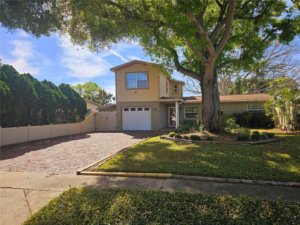 Photo of 5564 63rd Way N, St Petersburg, FL 33709 (MLS # TB8430375)
