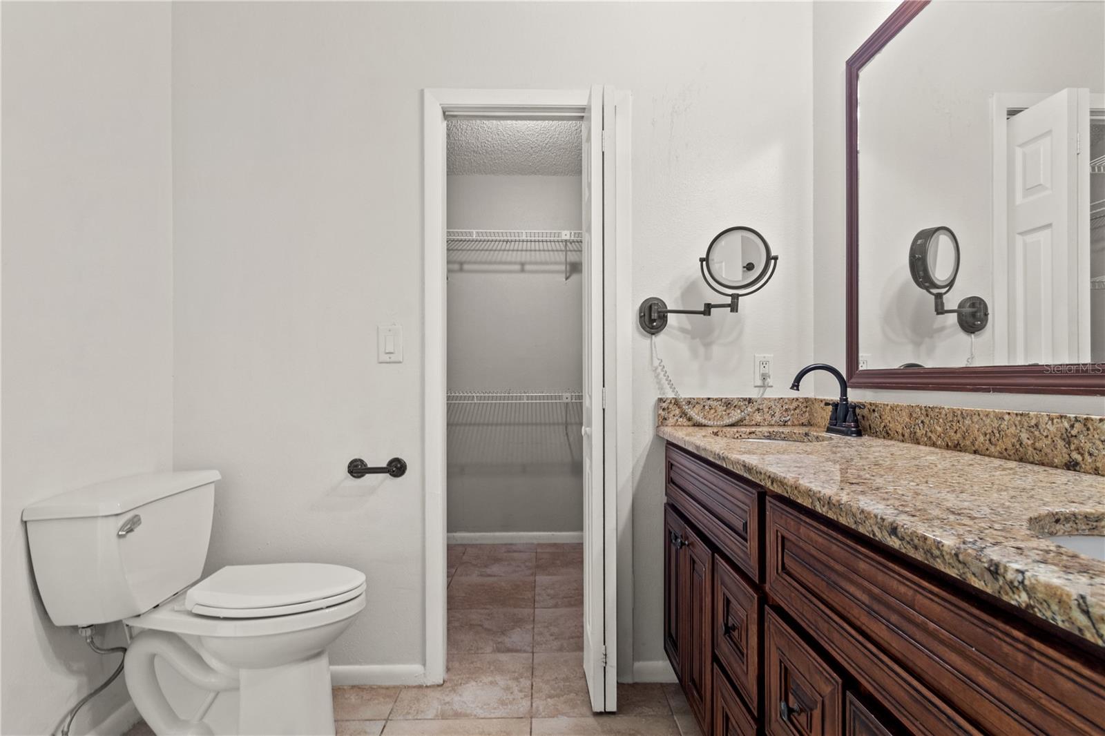 PINECREST VILLA - Residential