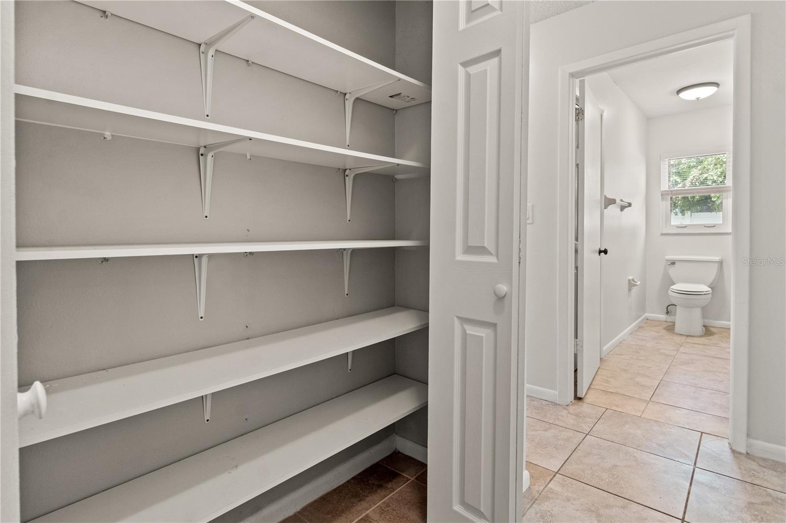 PINECREST VILLA - Residential