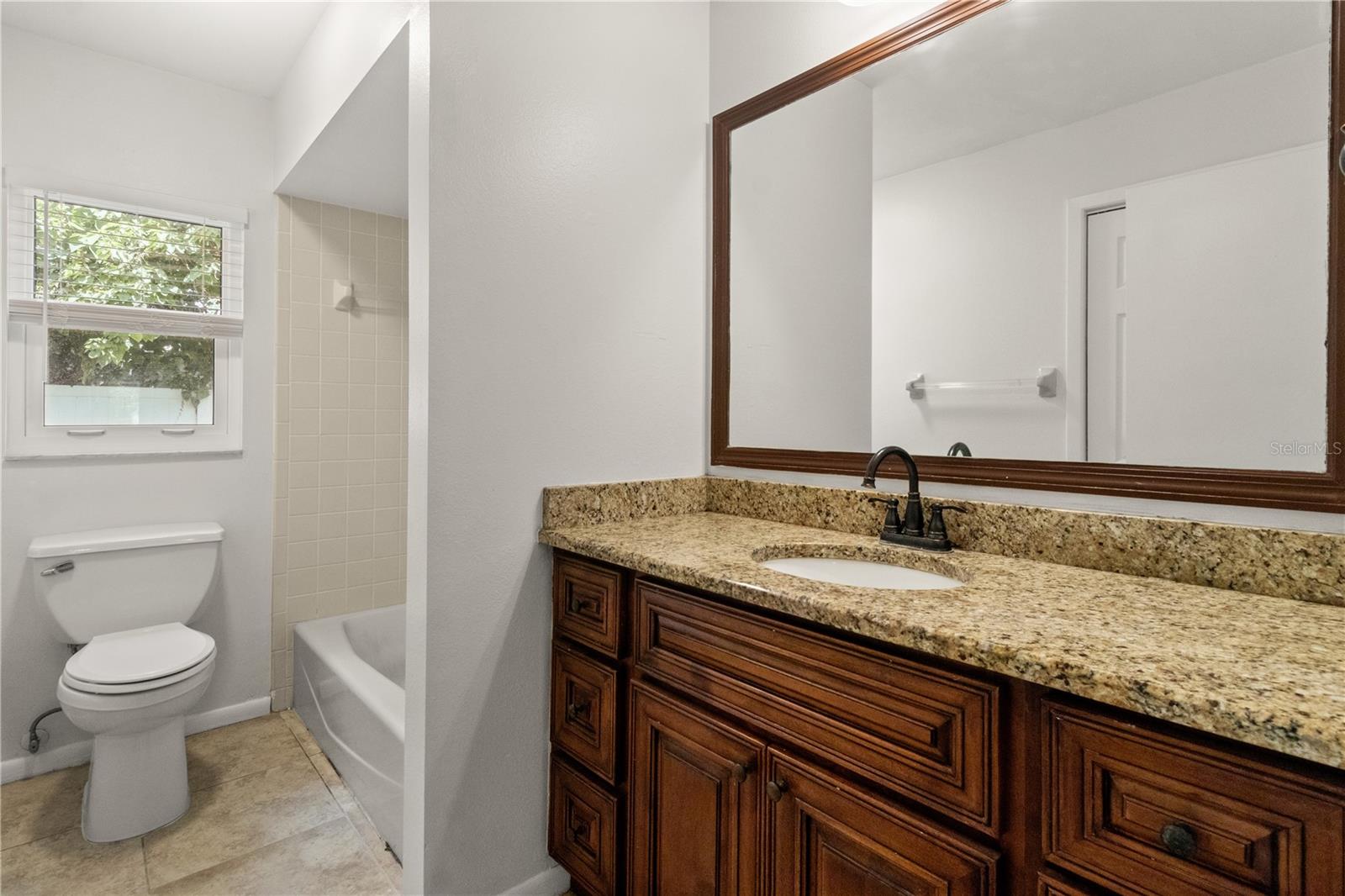 PINECREST VILLA - Residential