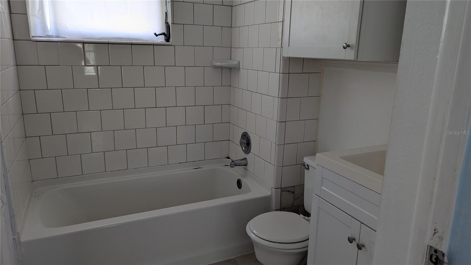 LONGS SUB OF LT 91 ENGLEWOOD - Residential Income