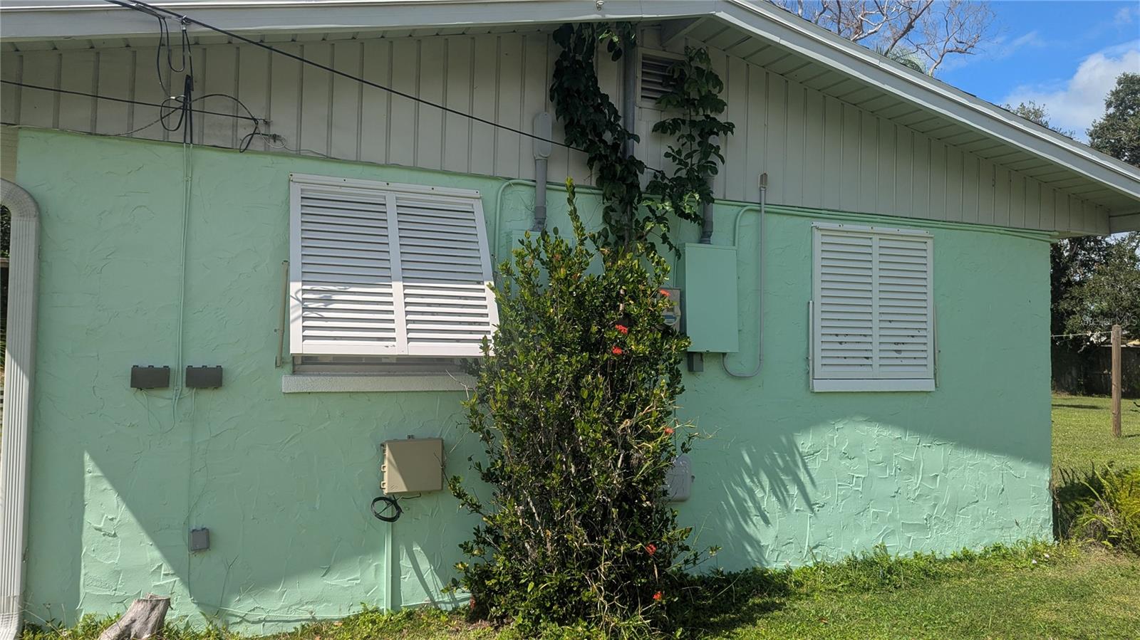 LONGS SUB OF LT 91 ENGLEWOOD - Residential Income