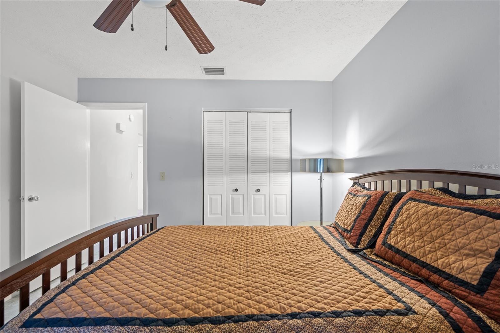 TAMPAS NORTH SIDE COUNTRY CLU - Residential