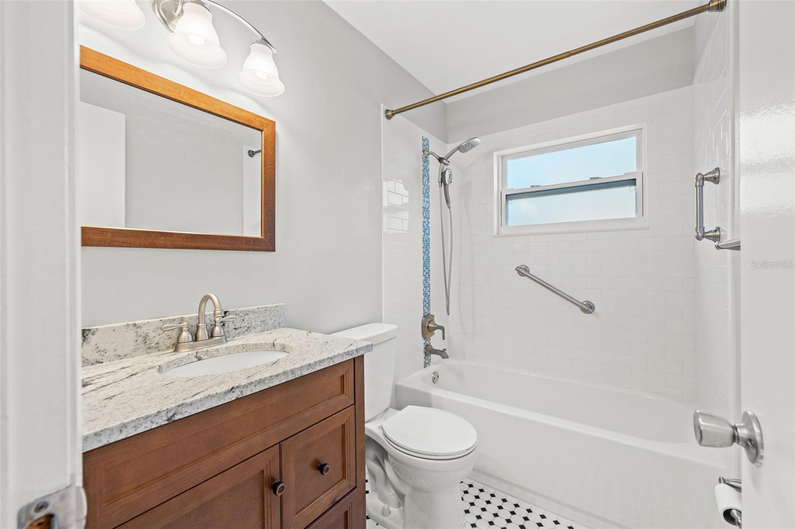 TAMPAS NORTH SIDE COUNTRY CLU - Residential