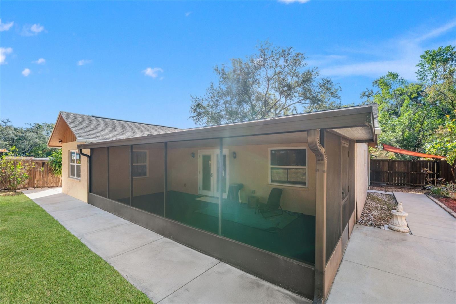 TAMPAS NORTH SIDE COUNTRY CLU - Residential