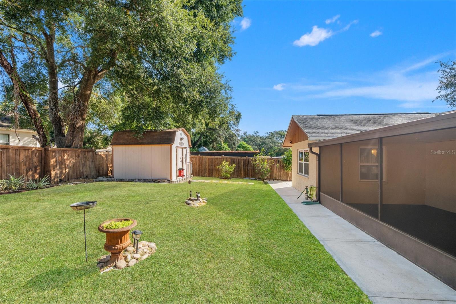 TAMPAS NORTH SIDE COUNTRY CLU - Residential