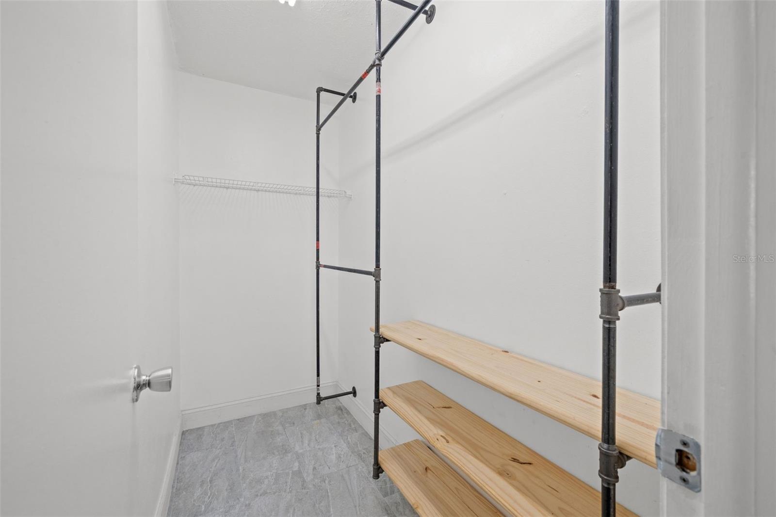 TAMPAS NORTH SIDE COUNTRY CLU - Residential