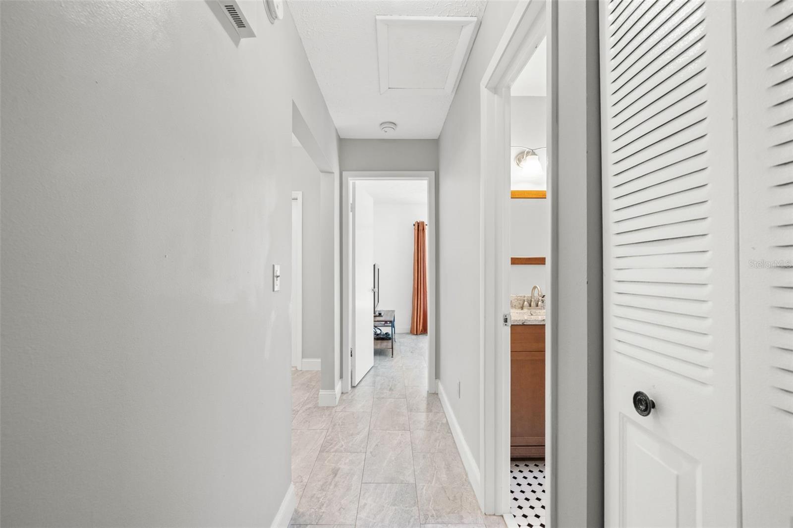 TAMPAS NORTH SIDE COUNTRY CLU - Residential