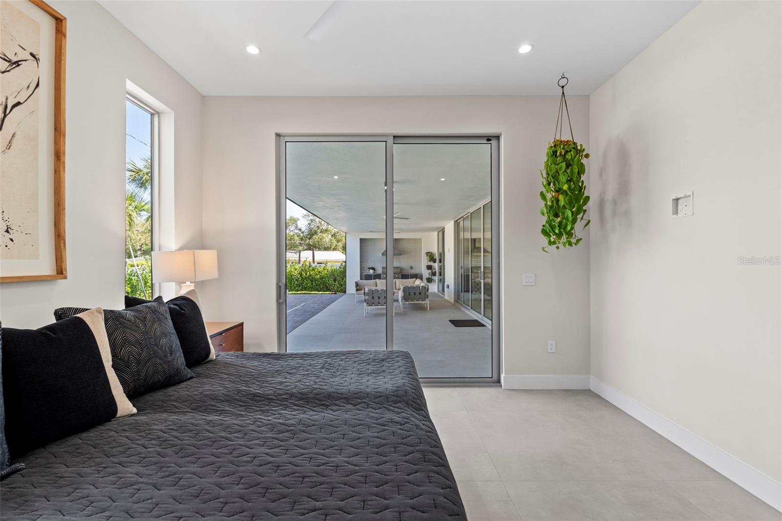 BELLEAIR ESTATES - Residential