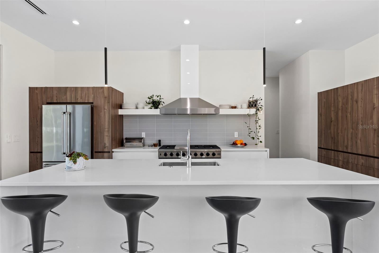 BELLEAIR ESTATES - Residential