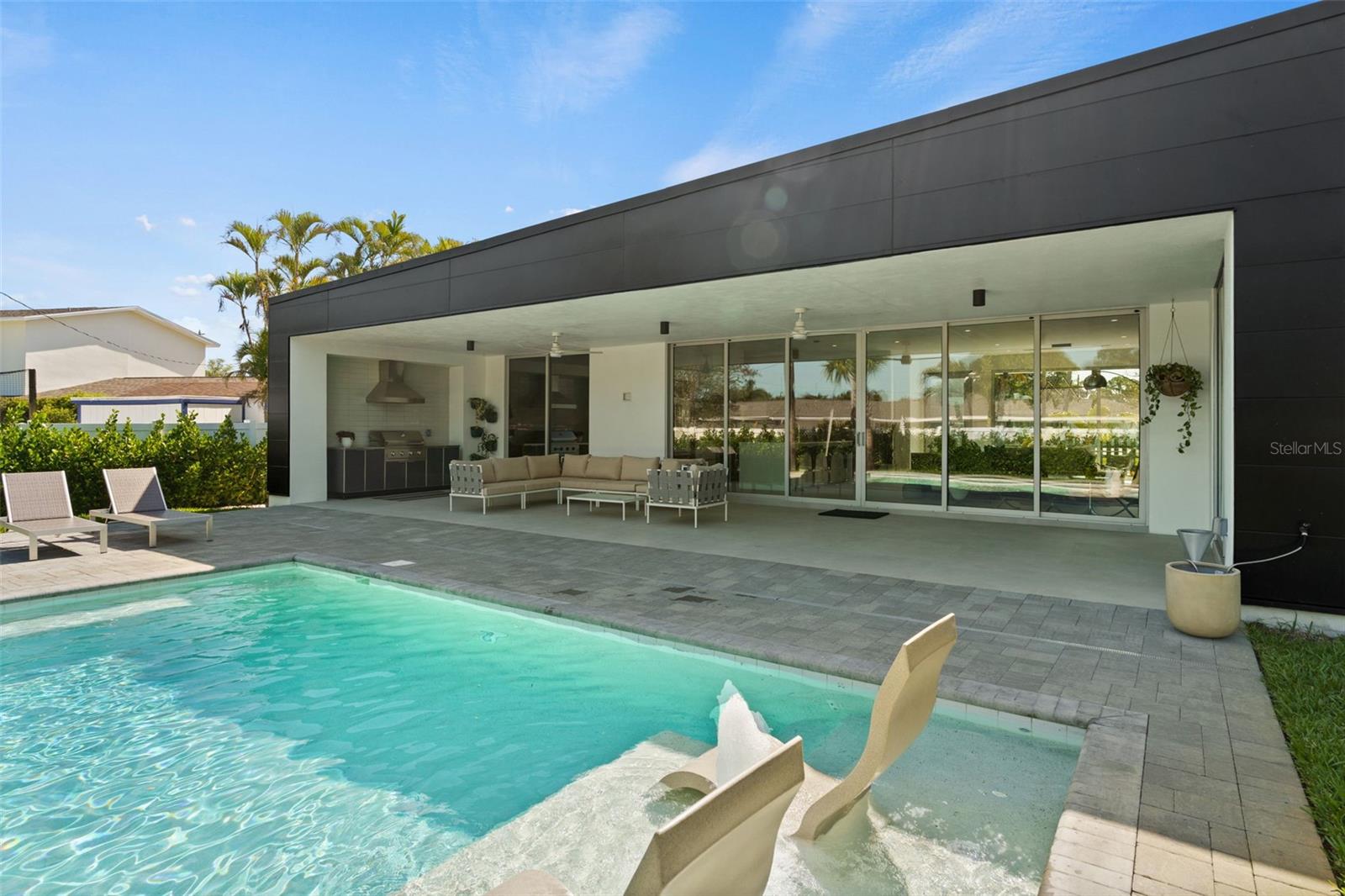 BELLEAIR ESTATES - Residential