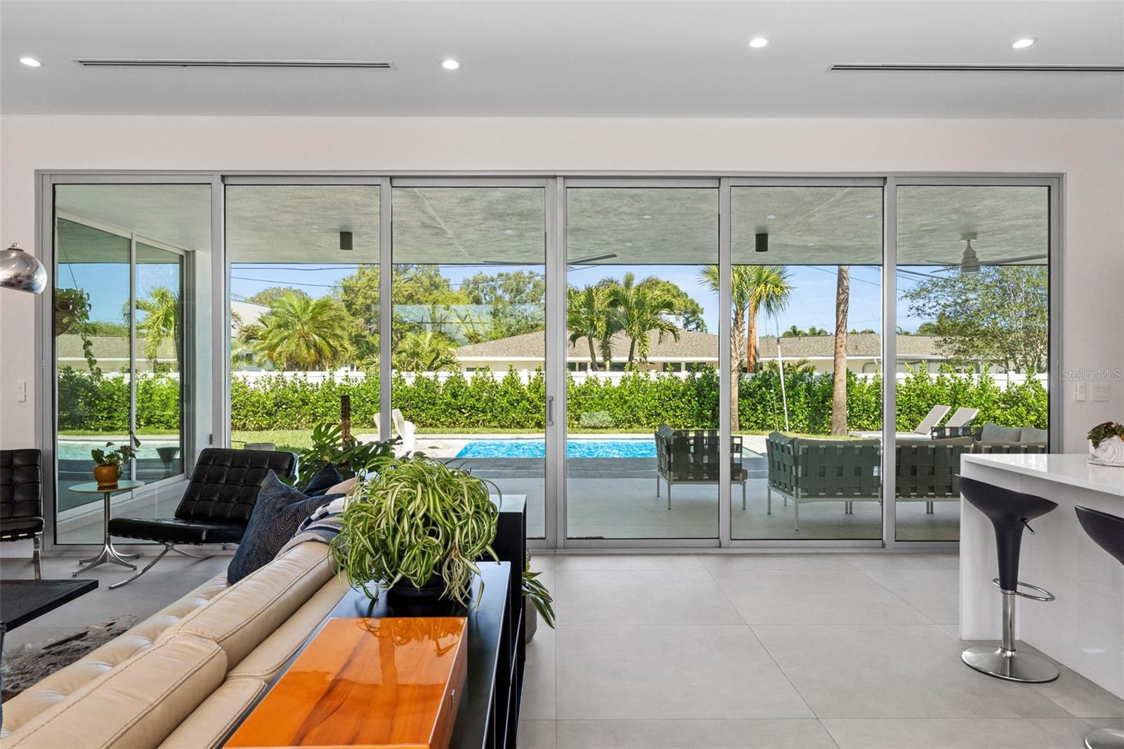 BELLEAIR ESTATES - Residential