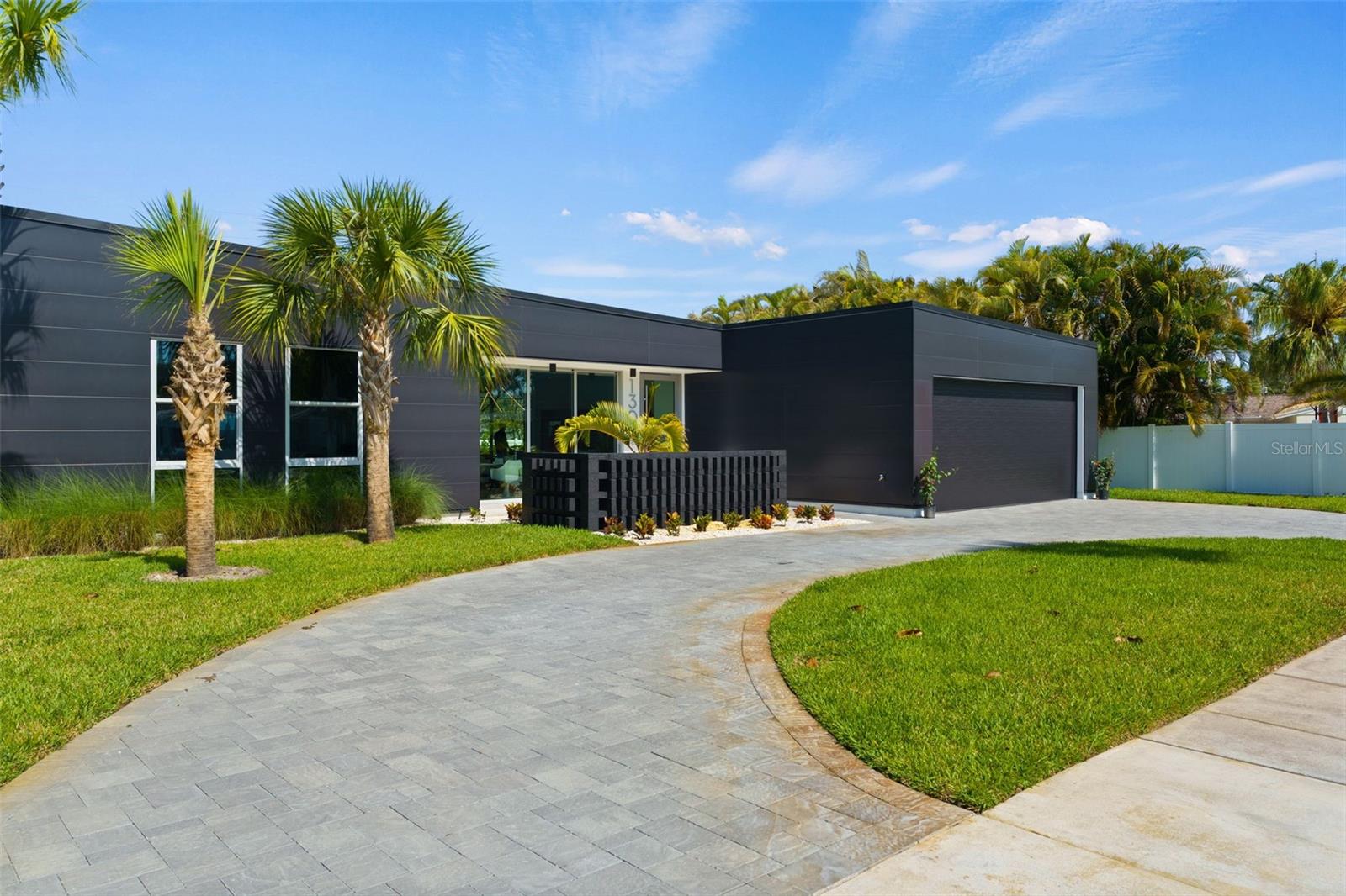 BELLEAIR ESTATES - Residential