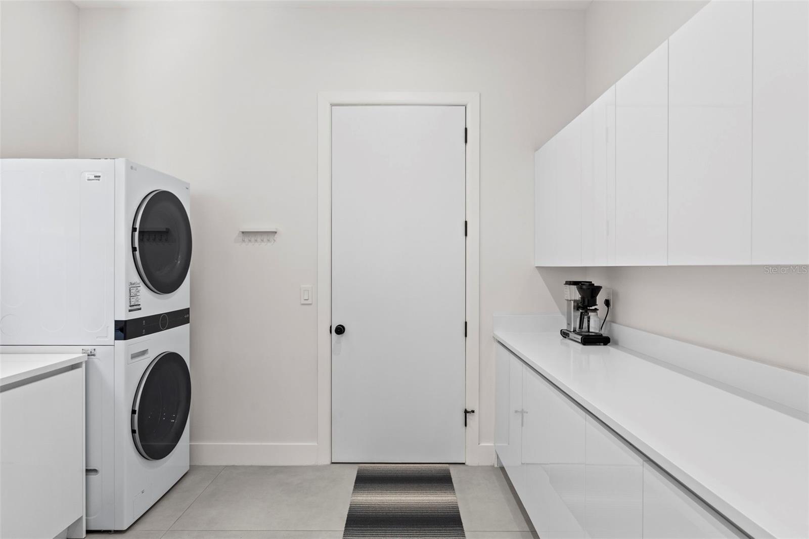 BELLEAIR ESTATES - Residential