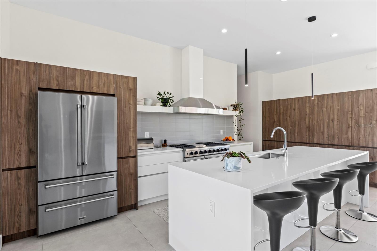 BELLEAIR ESTATES - Residential