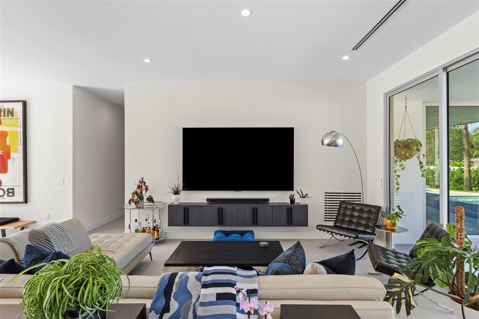 BELLEAIR ESTATES - Residential