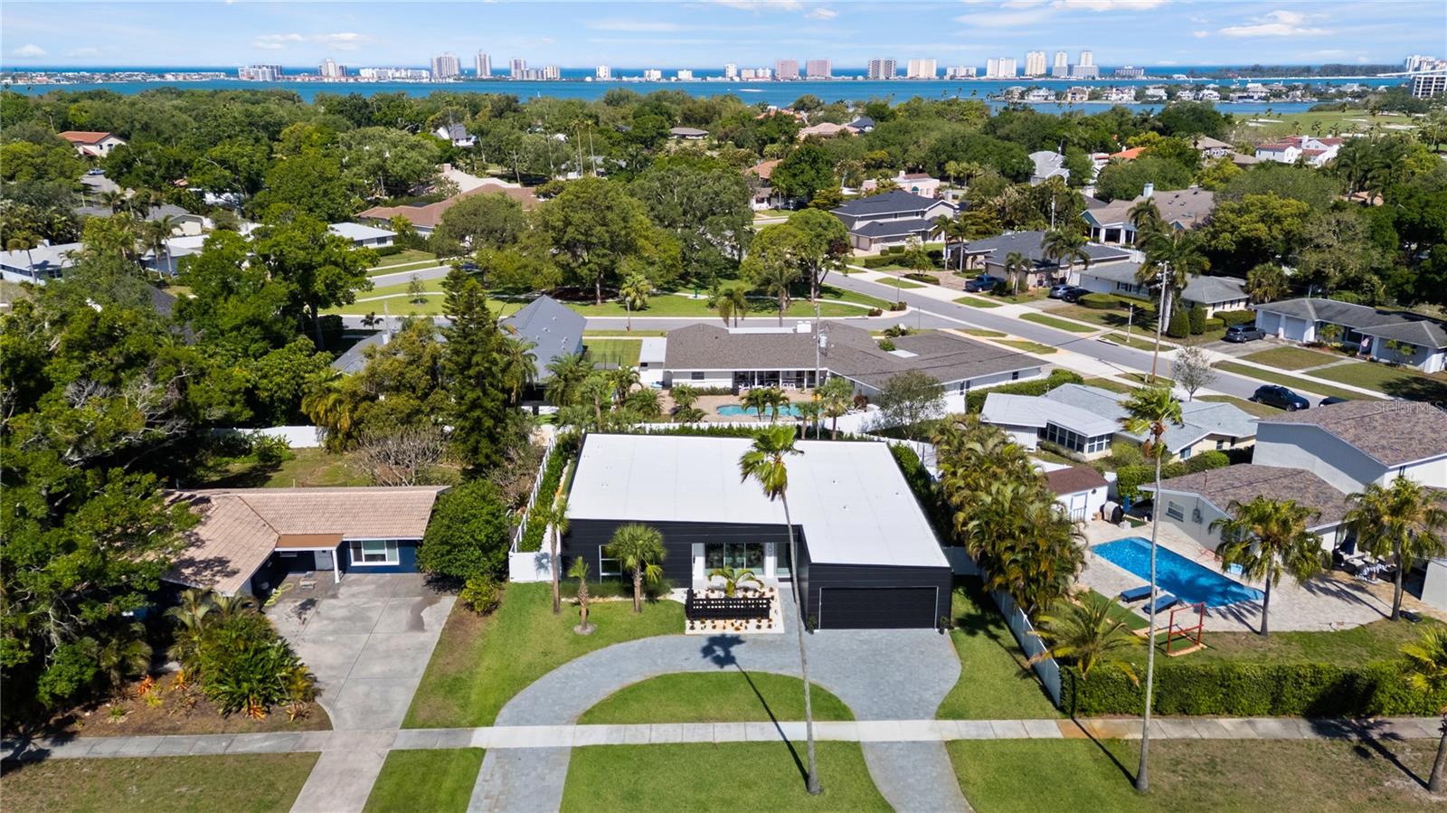 BELLEAIR ESTATES - Residential