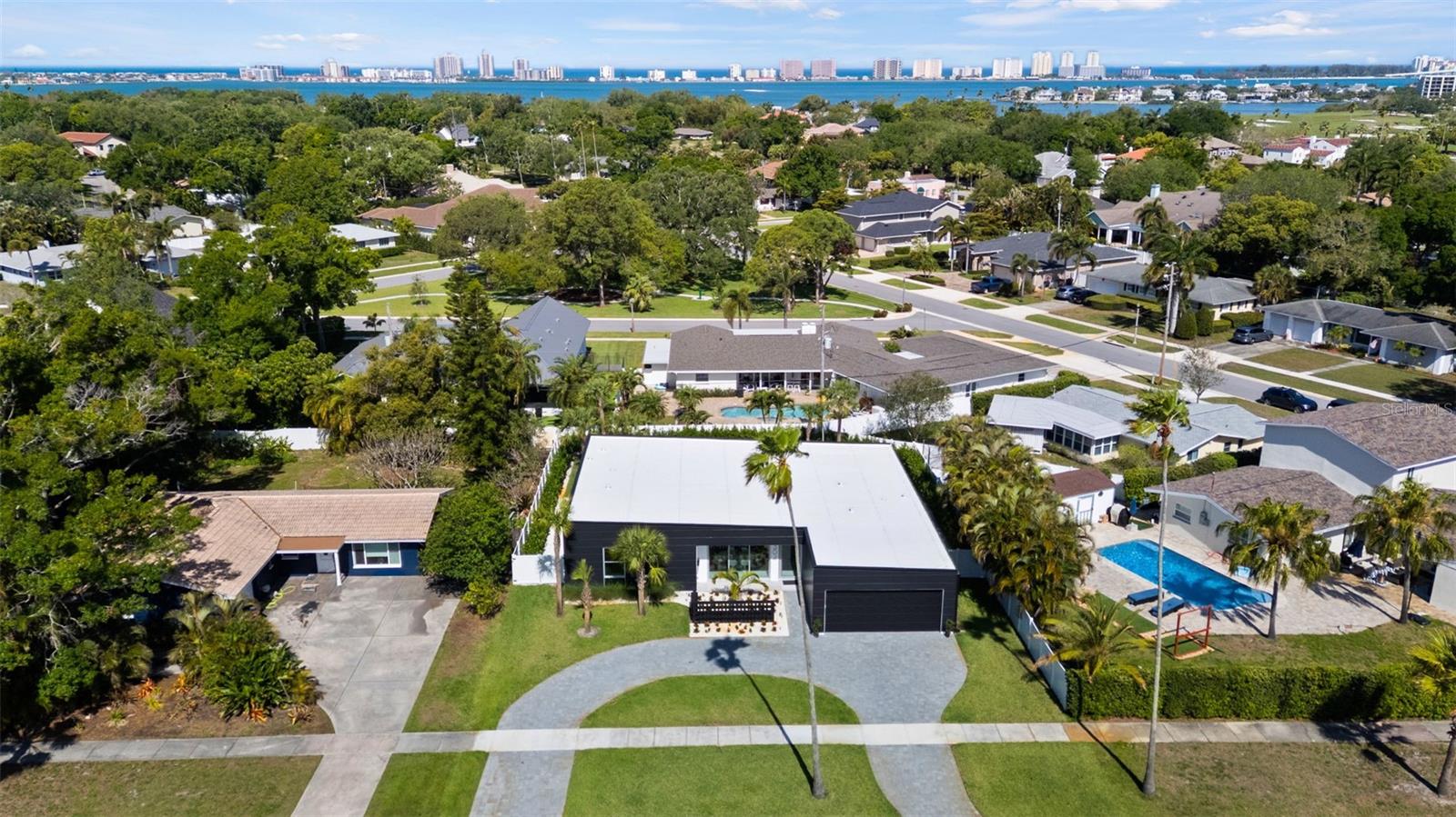BELLEAIR ESTATES - Residential