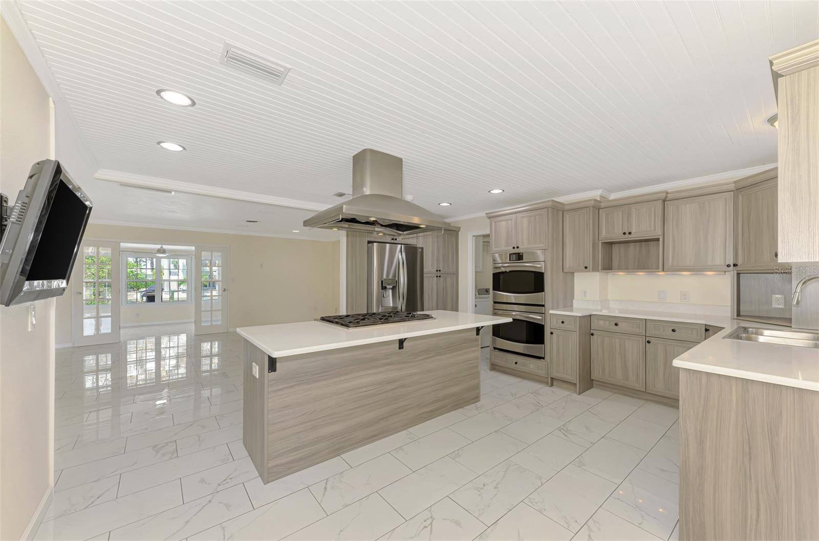 GROVE CITY SHORES - Residential