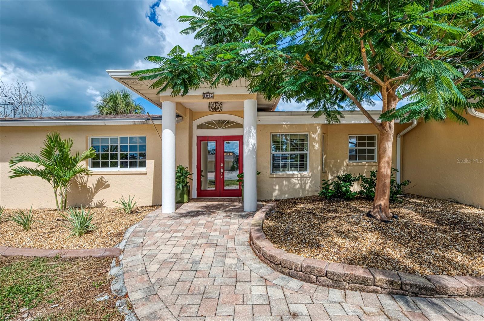 GROVE CITY SHORES - Residential