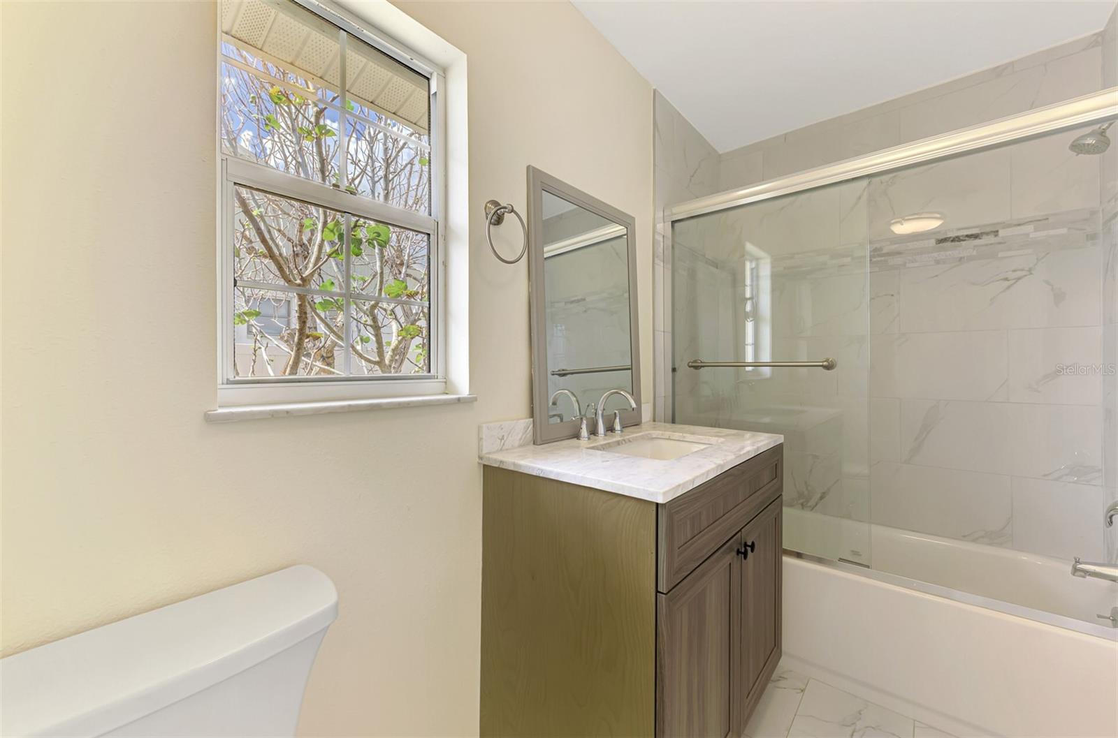 GROVE CITY SHORES - Residential