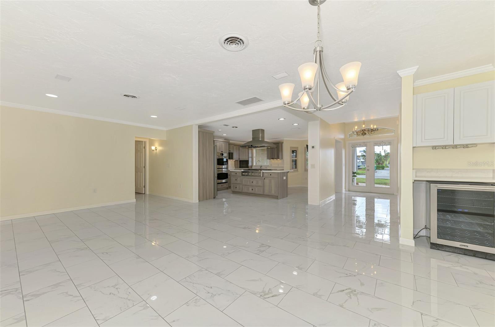 GROVE CITY SHORES - Residential