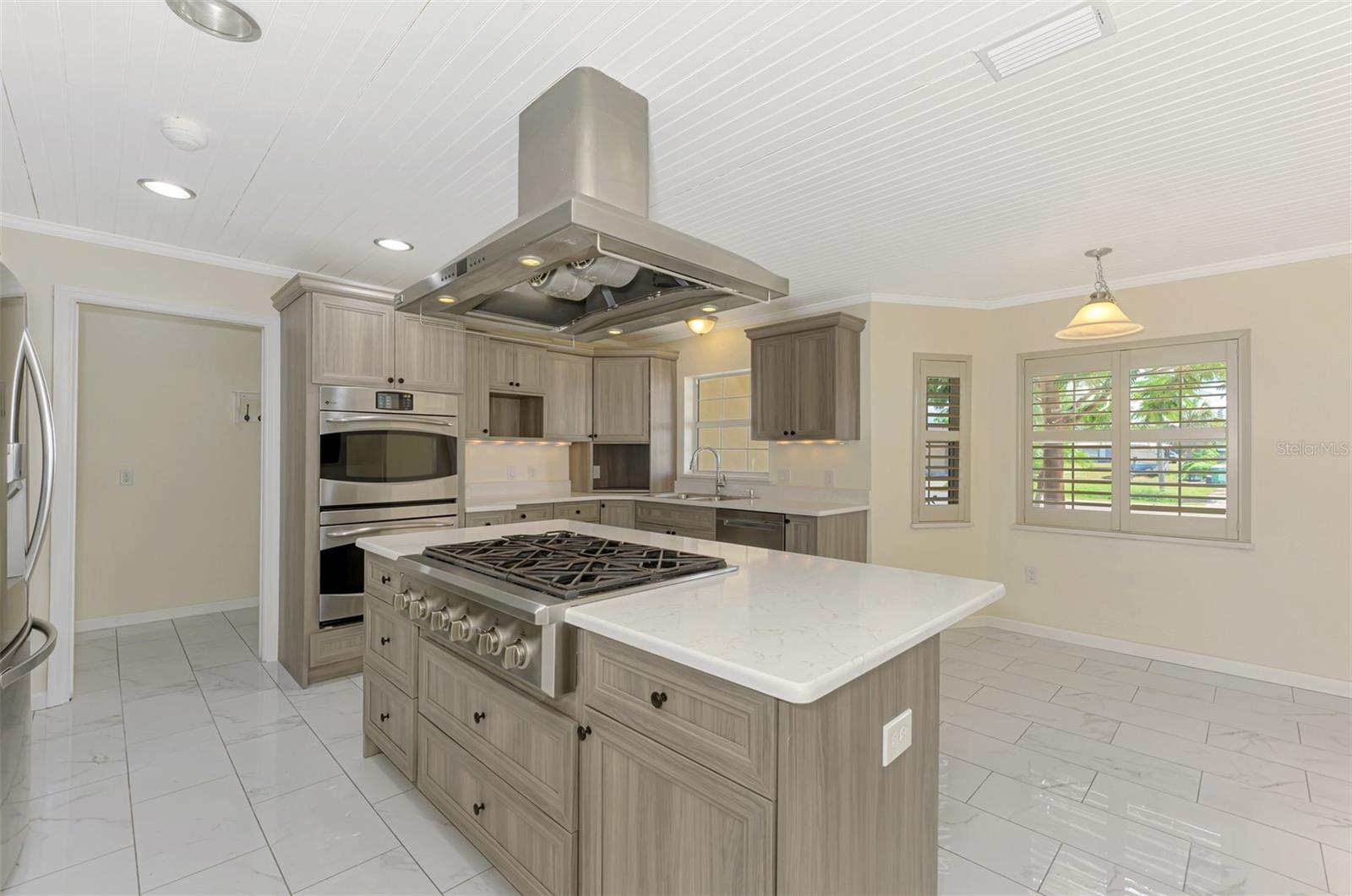 GROVE CITY SHORES - Residential