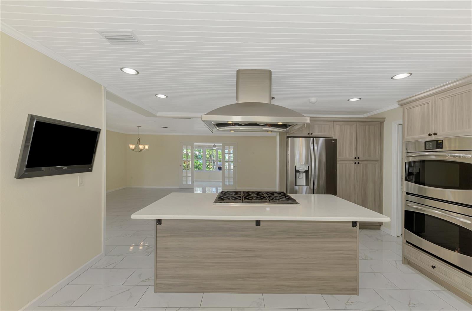 GROVE CITY SHORES - Residential