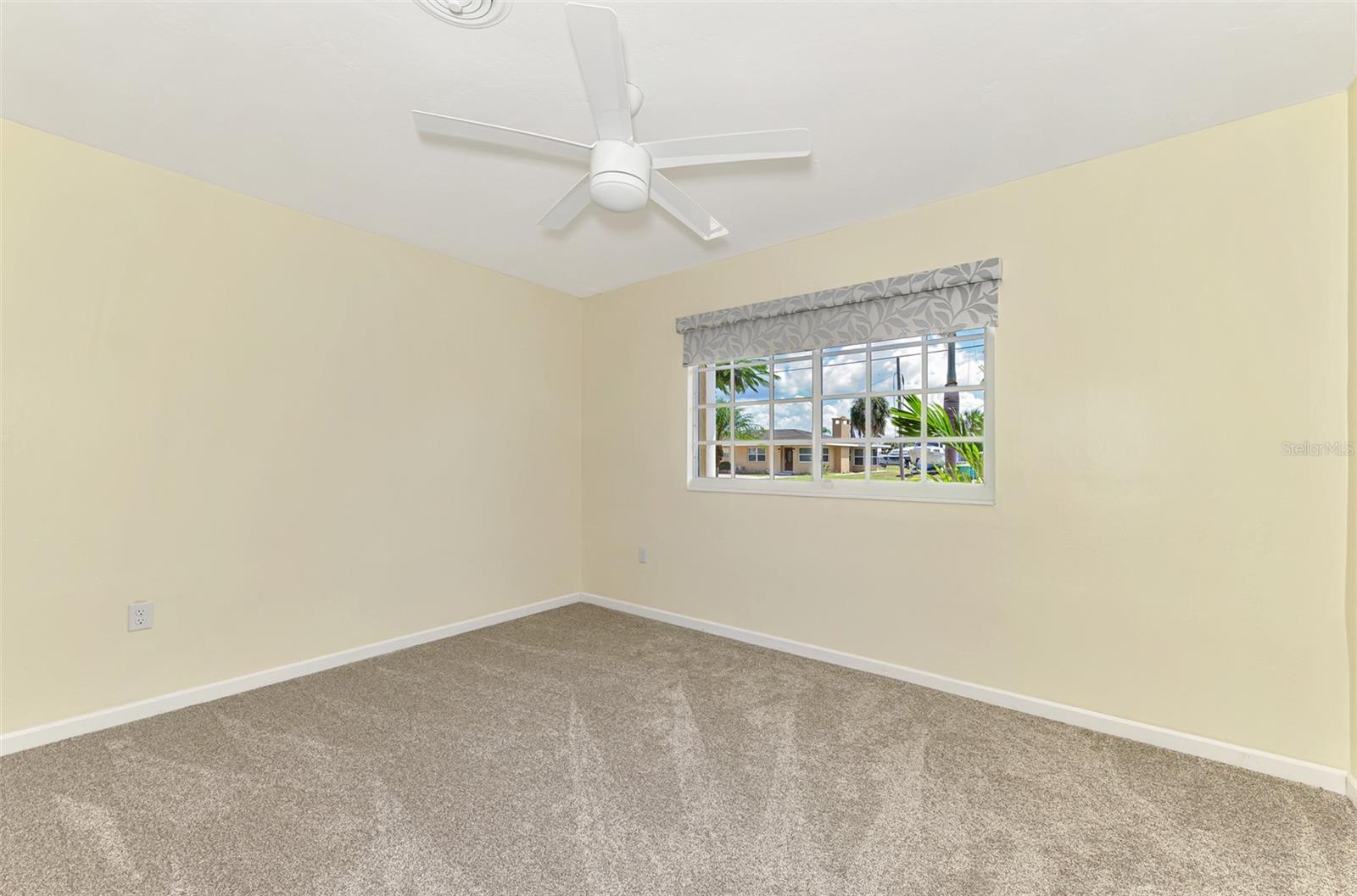 GROVE CITY SHORES - Residential