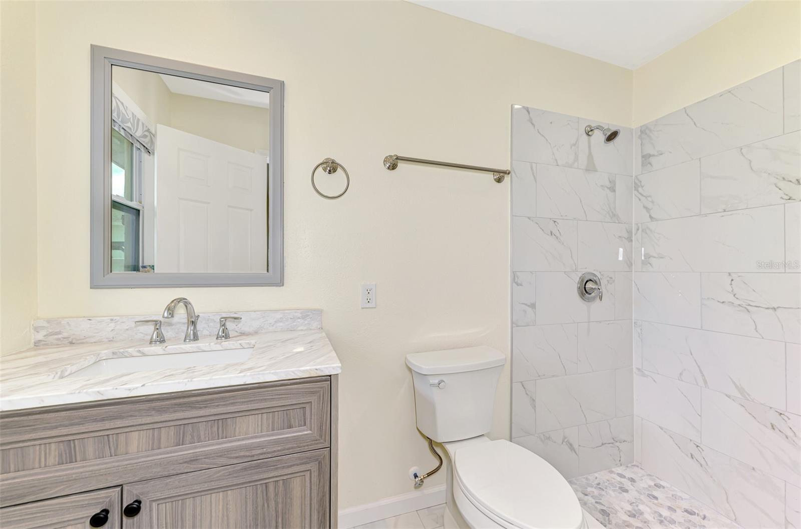 GROVE CITY SHORES - Residential