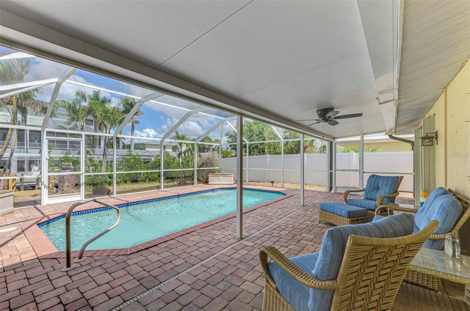 GROVE CITY SHORES - Residential