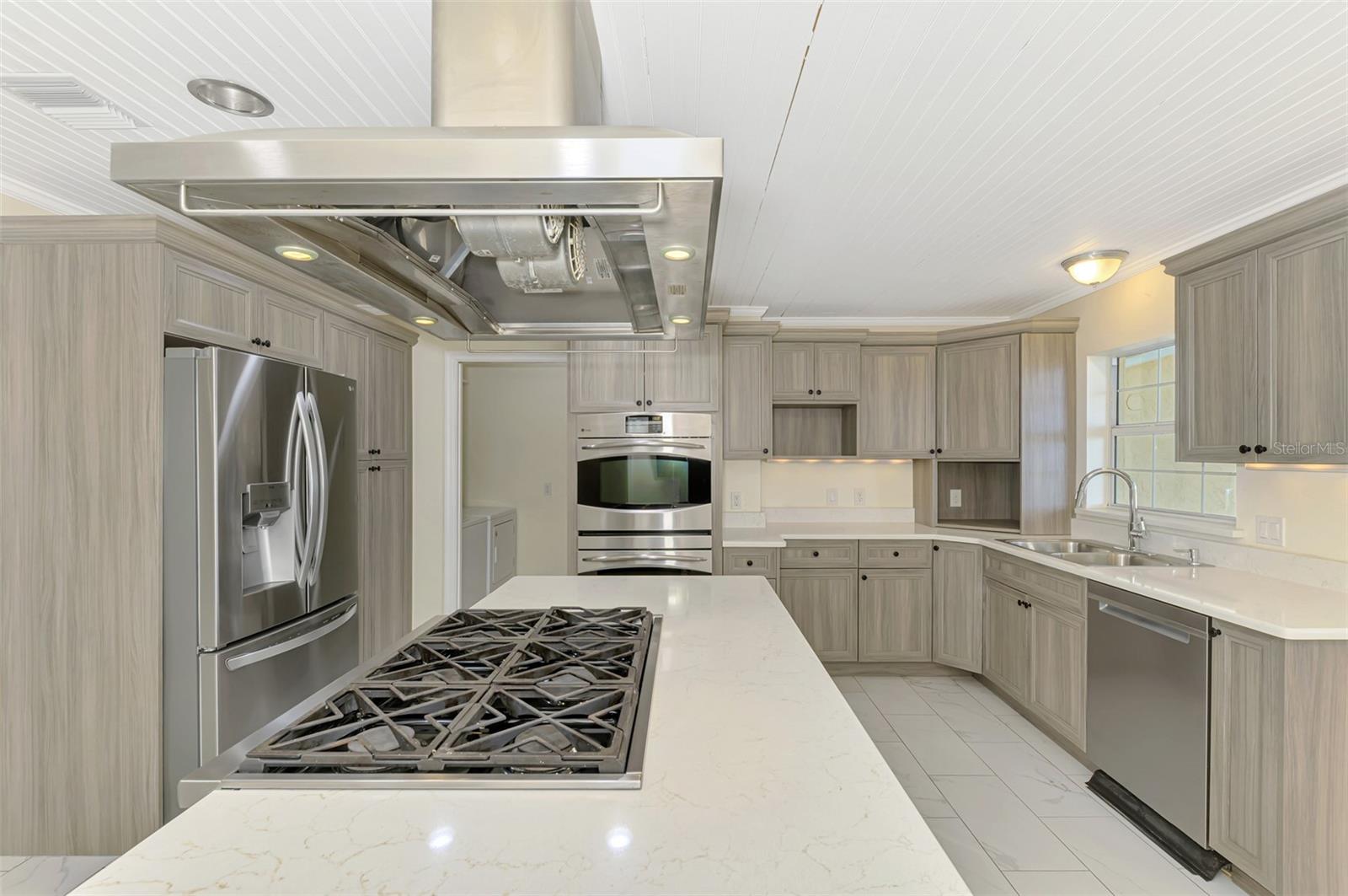 GROVE CITY SHORES - Residential