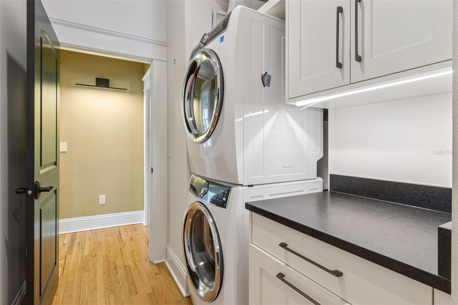 SHADOWLAWN - Residential