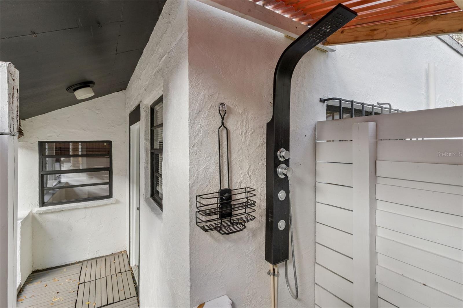 SHADOWLAWN - Residential