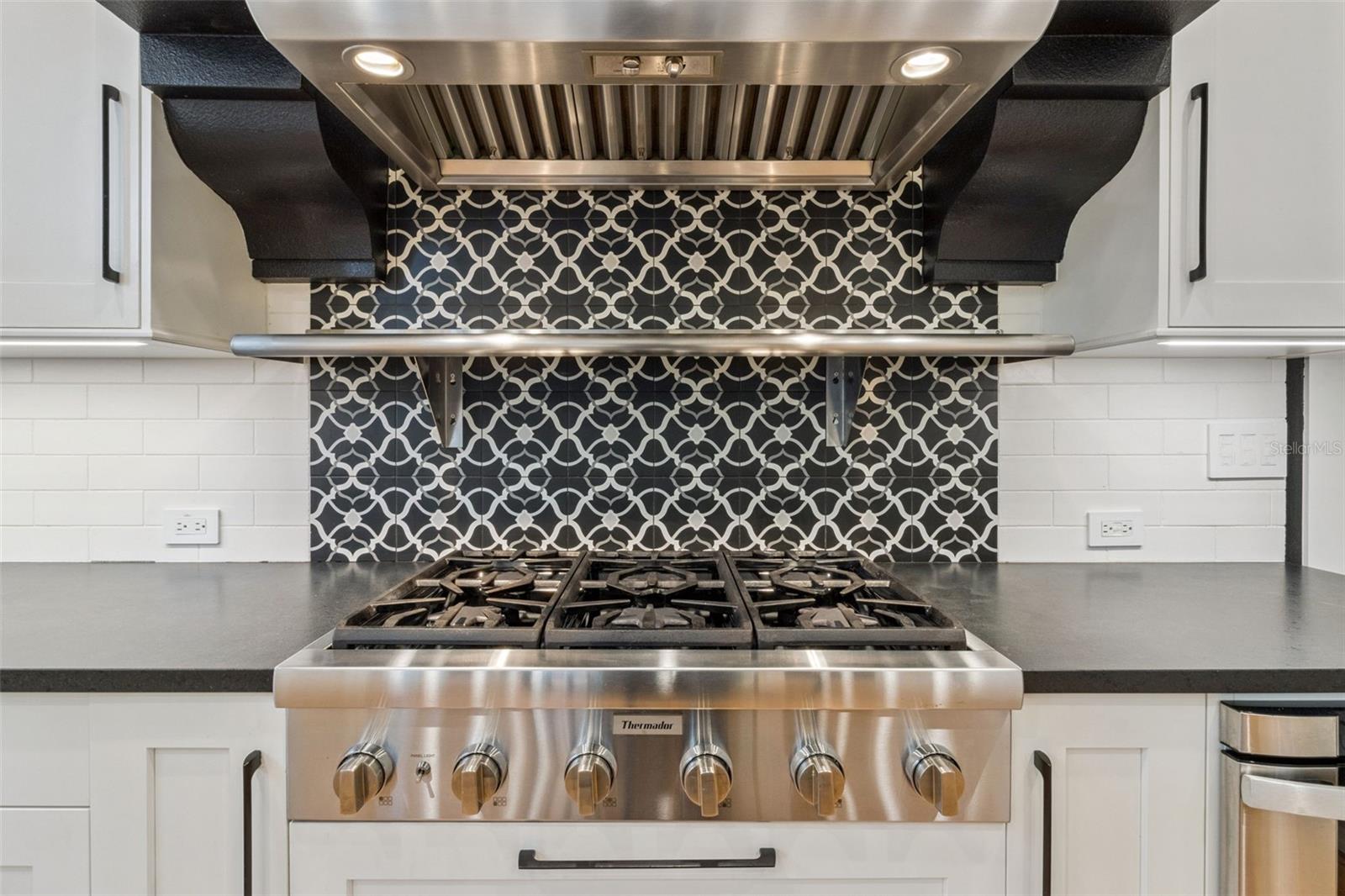 SHADOWLAWN - Residential