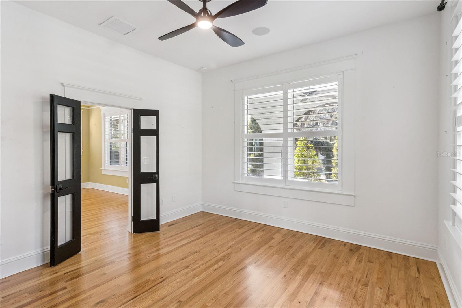 SHADOWLAWN - Residential