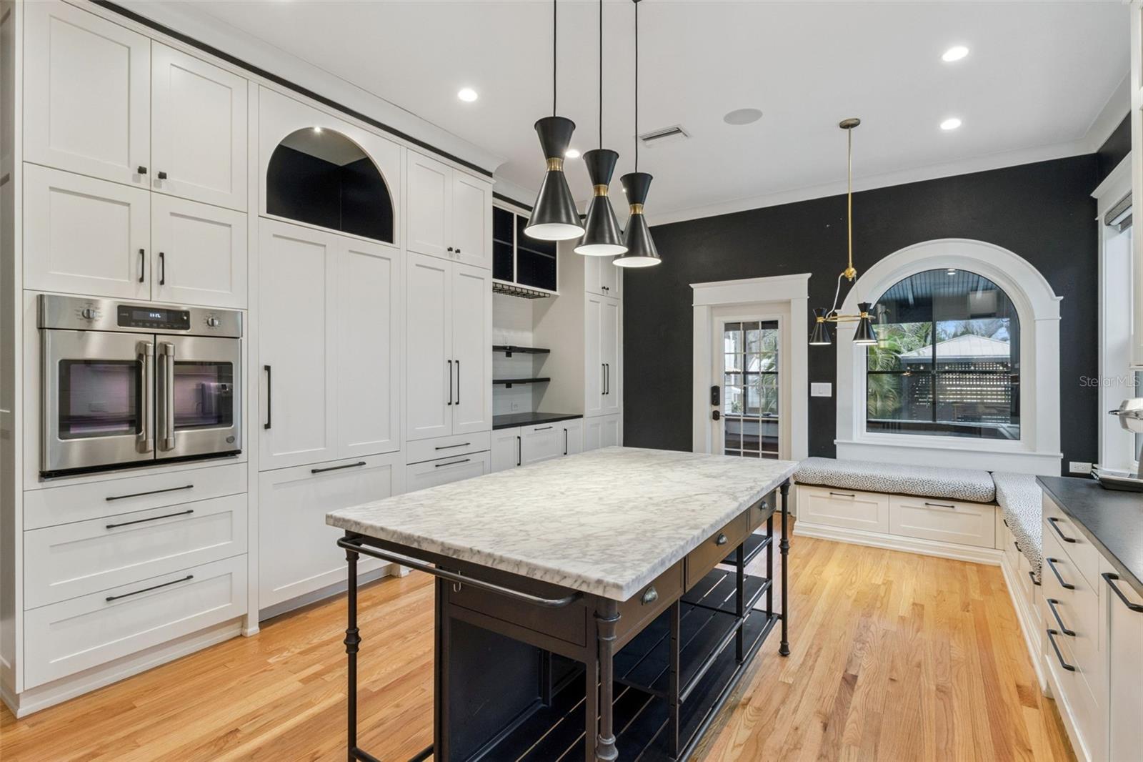 SHADOWLAWN - Residential