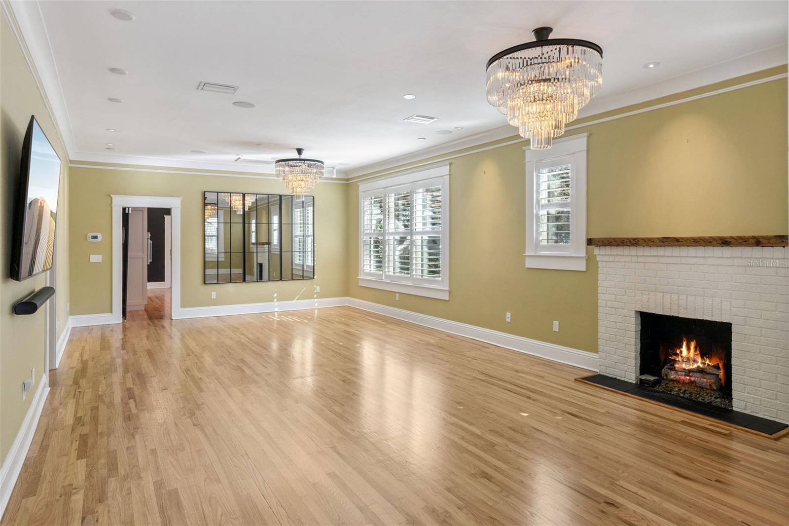 SHADOWLAWN - Residential