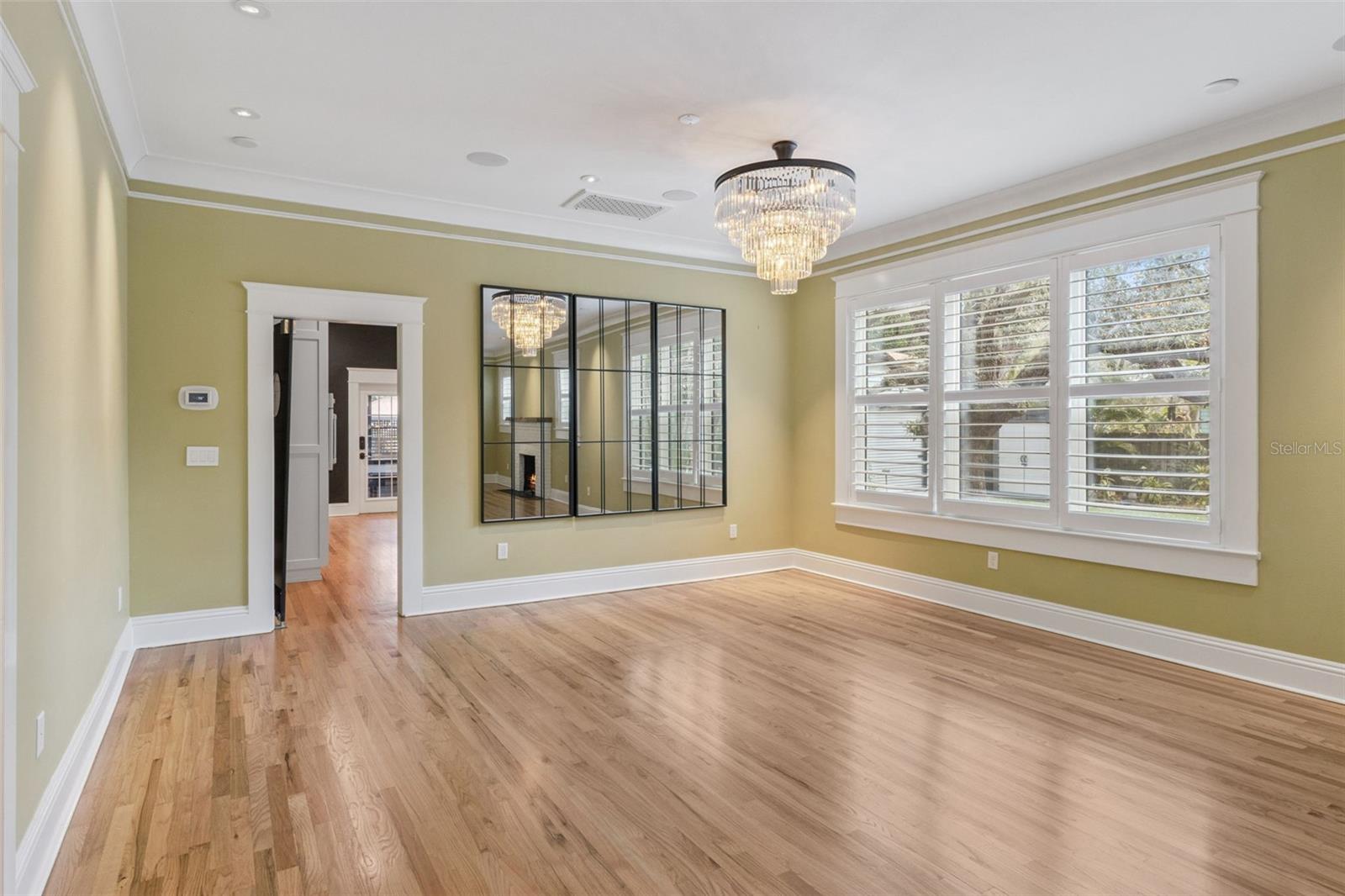 SHADOWLAWN - Residential