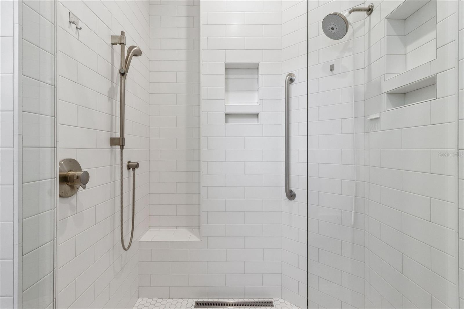 SHADOWLAWN - Residential