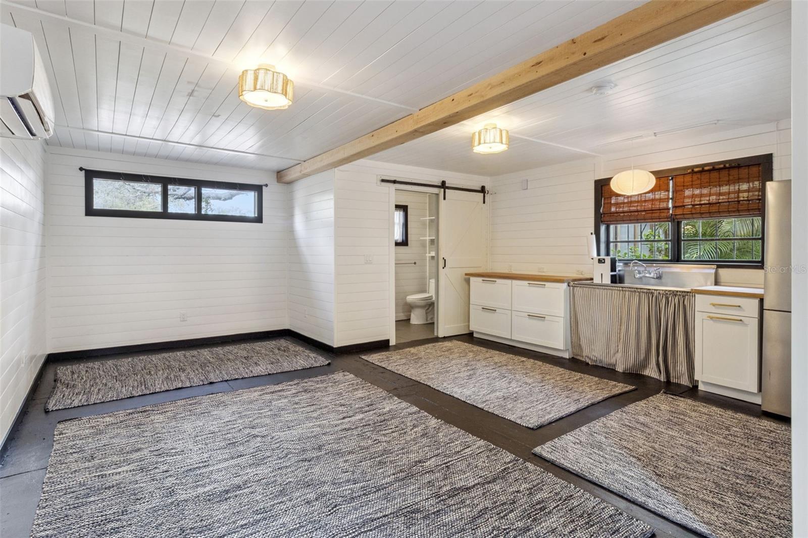 SHADOWLAWN - Residential