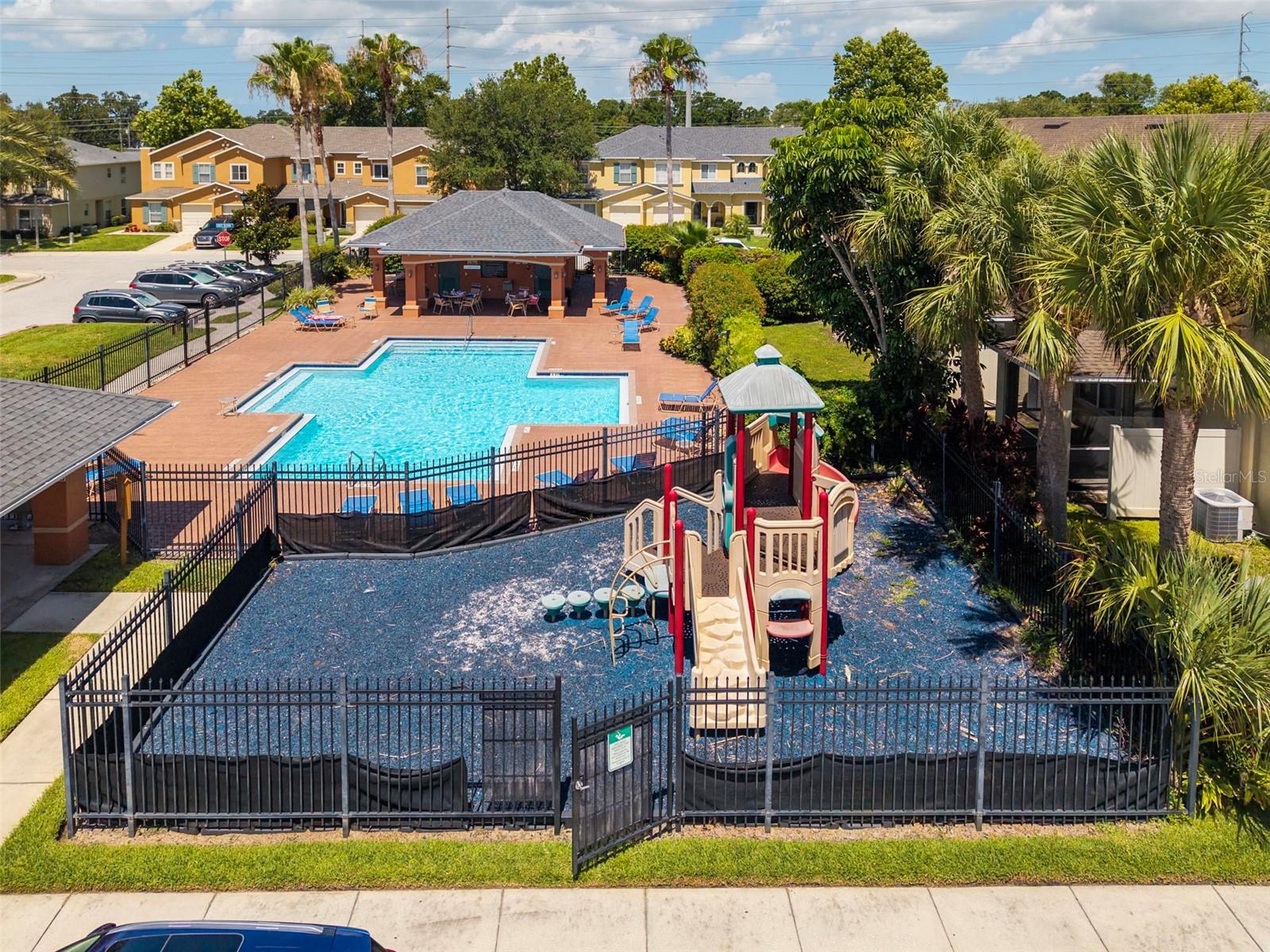 2007 SEARAY SHORE DRIVE