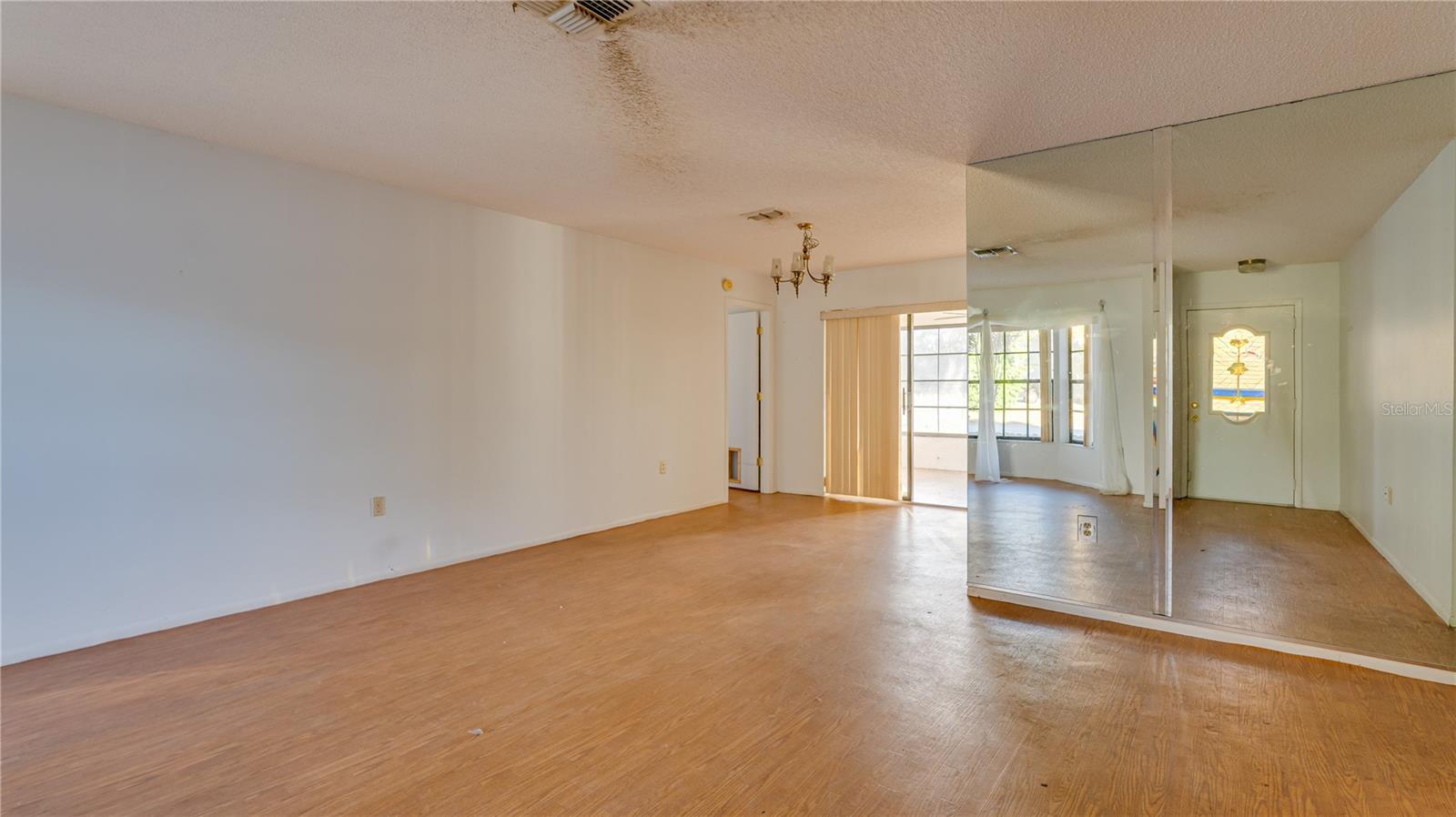 TIMBER OAKS - Residential