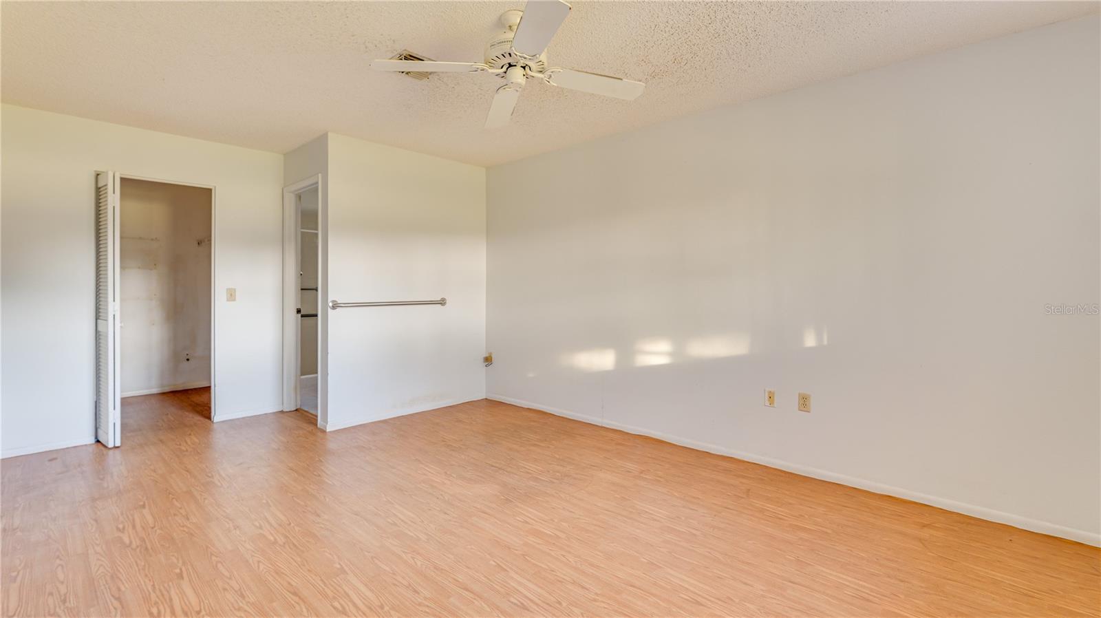 TIMBER OAKS - Residential