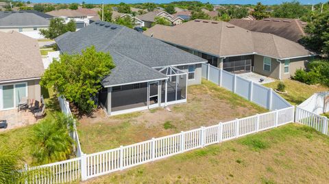 A home in WIMAUMA